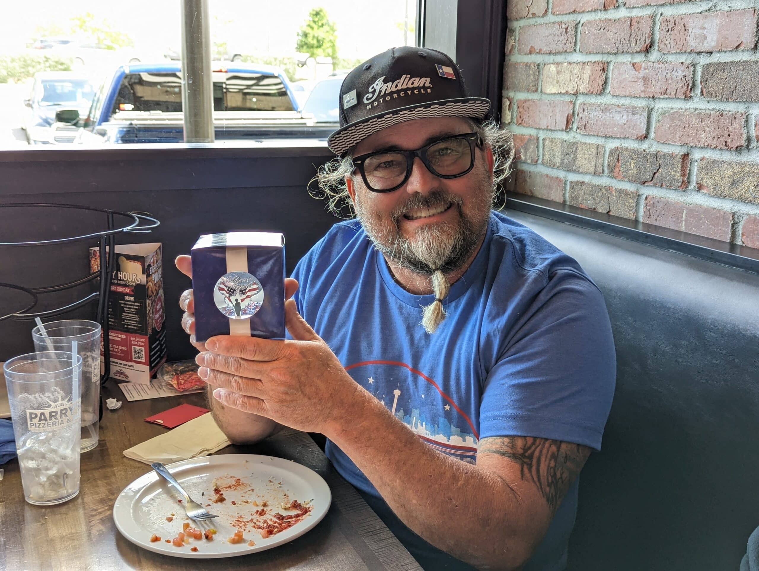 Bringing Veterans Together for Pizza and Laughs - Soldiers' Angels