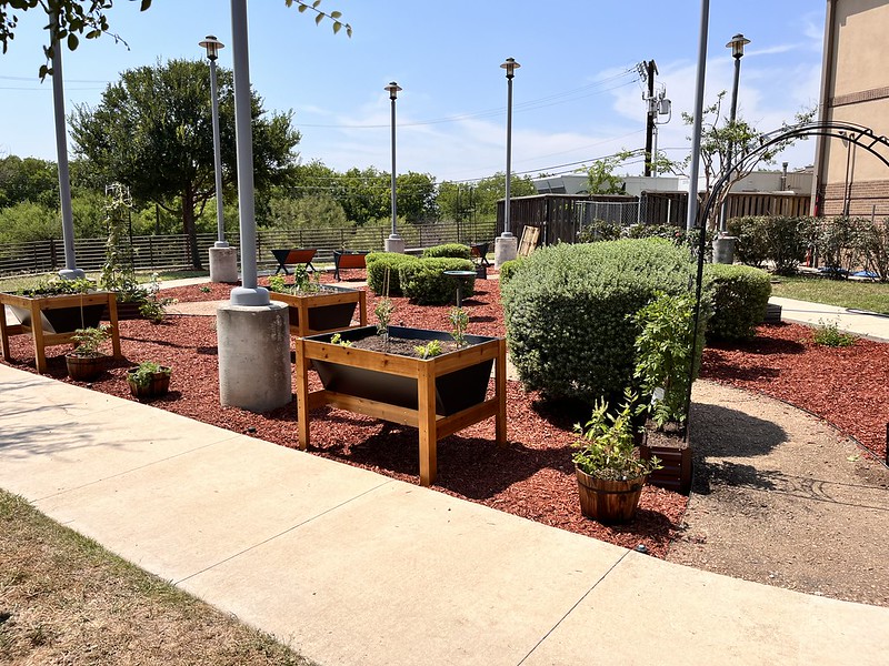 Providing Dirt Therapy With A Garden For Veterans Soldiers Angels Providing Dirt Therapy With A Garden For Veterans Soldiers Angels